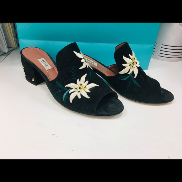 BALLY Womens suede embroidered shoes🛍 - Picture 2 of 9
